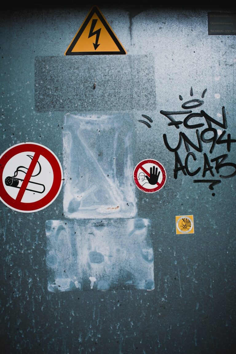 Naklejki nieinwazyjne i elektrostatyczne - innowacyjne rozwiązania dla biznesu